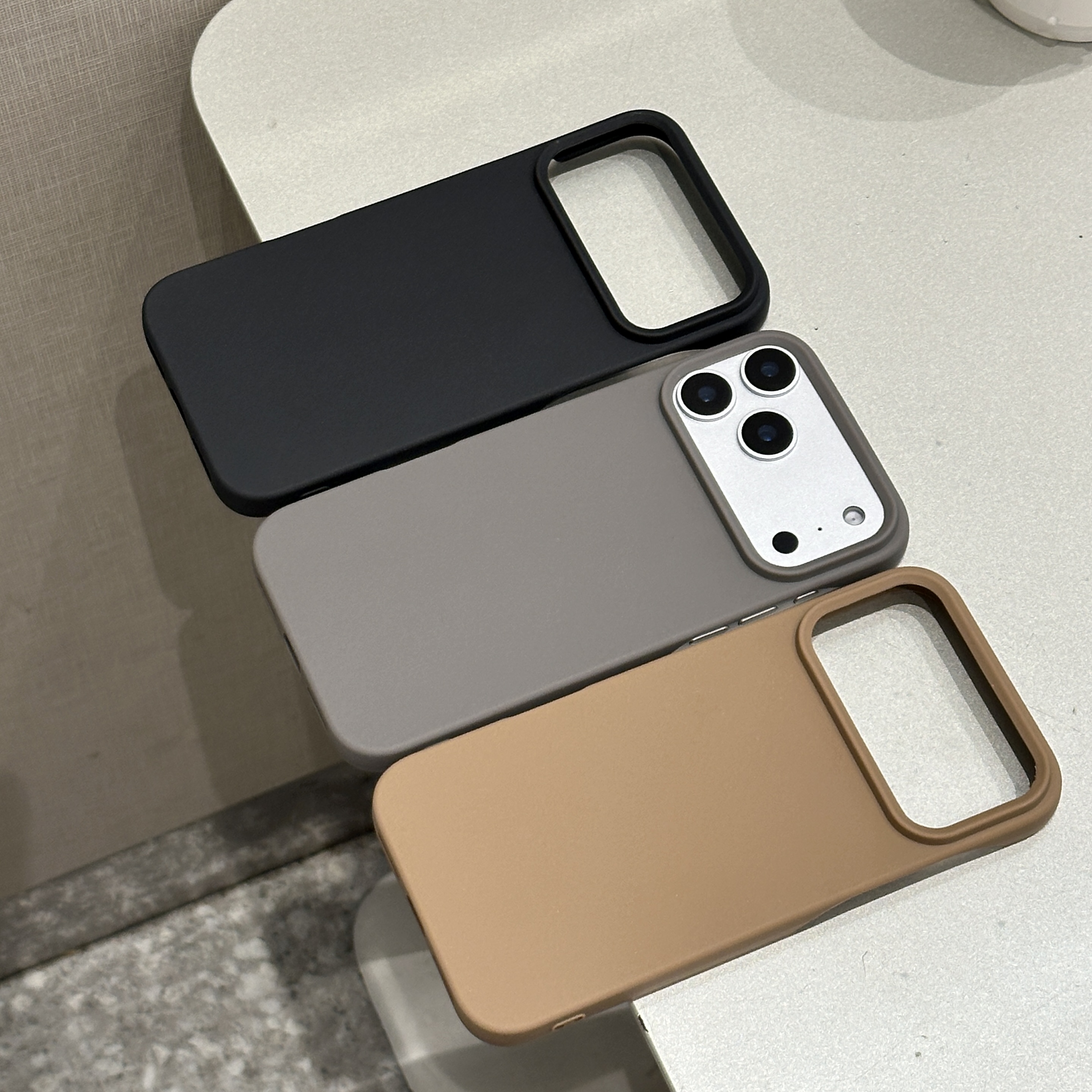 Matte Silicone Case For iPhone - مراجعة Tech Accessories Apple وسعره