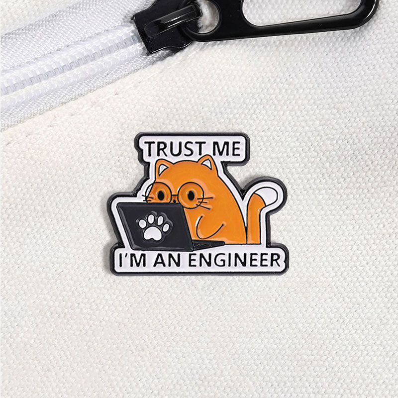 I'm An Engineer Quote Enamel P - مراجعة Tech Accessories For Laptop وسعره