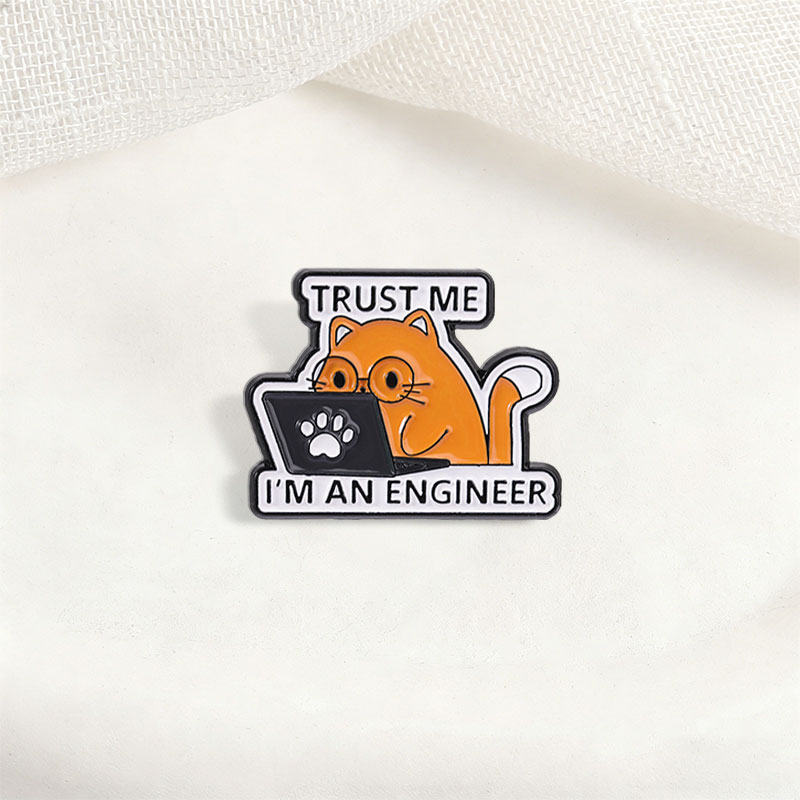 I'm An Engineer Quote Enamel P - مراجعة Tech Accessories For Laptop وسعره