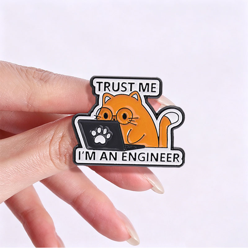 I'm An Engineer Quote Enamel P - مراجعة Tech Accessories For Laptop وسعره