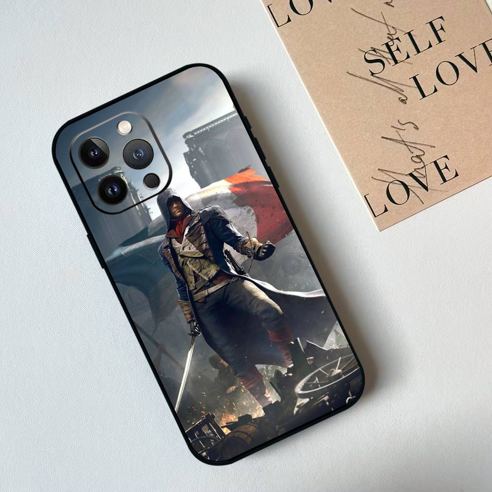 A-Assassin Creed Logo Graphic  - مراجعة Tech Accessories Apple وسعره