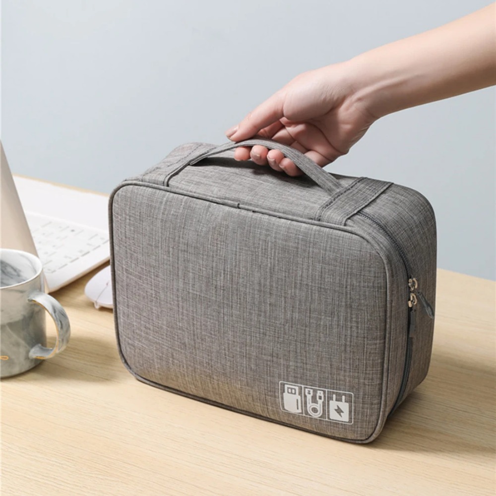 Portable Travel Electronics Ca - مراجعة Tech Accessories Business وسعره